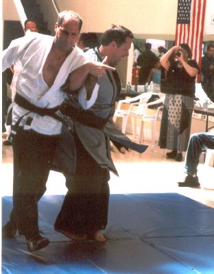 Black Belt Self Defense - Inst. Pat Schleeter (Hollister - FMS)